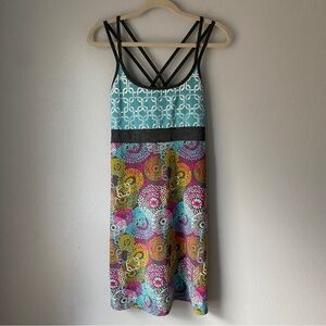 Soybu criss crossed straps a Size M